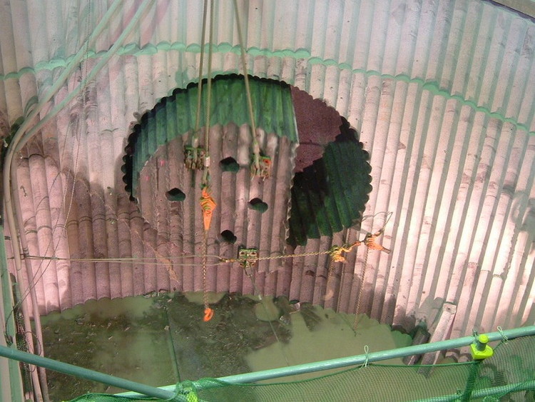 地下構造物円形ラインカット